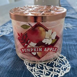 Bath and Body Works Pumpkin Apple Candle